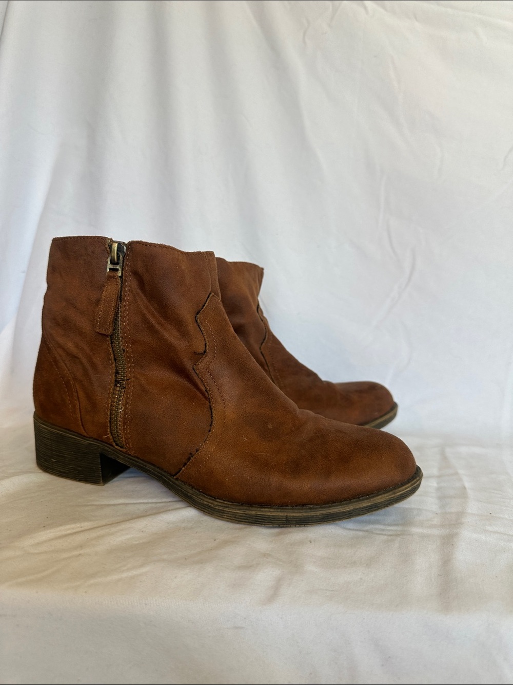 Rampage Chestnut Brown Suede Ankle Booties with Side Zip